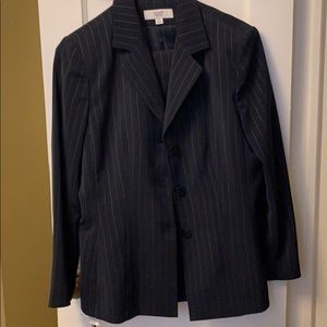 Le Suit Essentials 2 piece pants suit